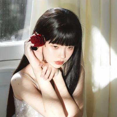 地铁女孩